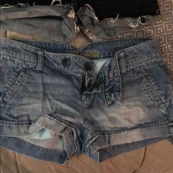 Several jean shorts. Sizes 25-26/0/2. - Picture 6 of 6